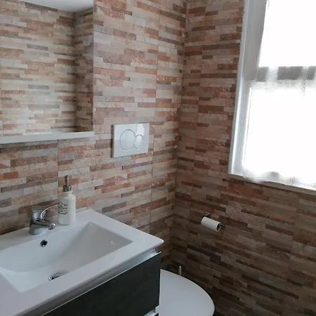 Curtopassi Bed & Breakfast *